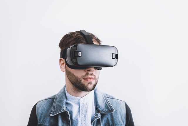 Virtual Reality (VR) and Client Engagement